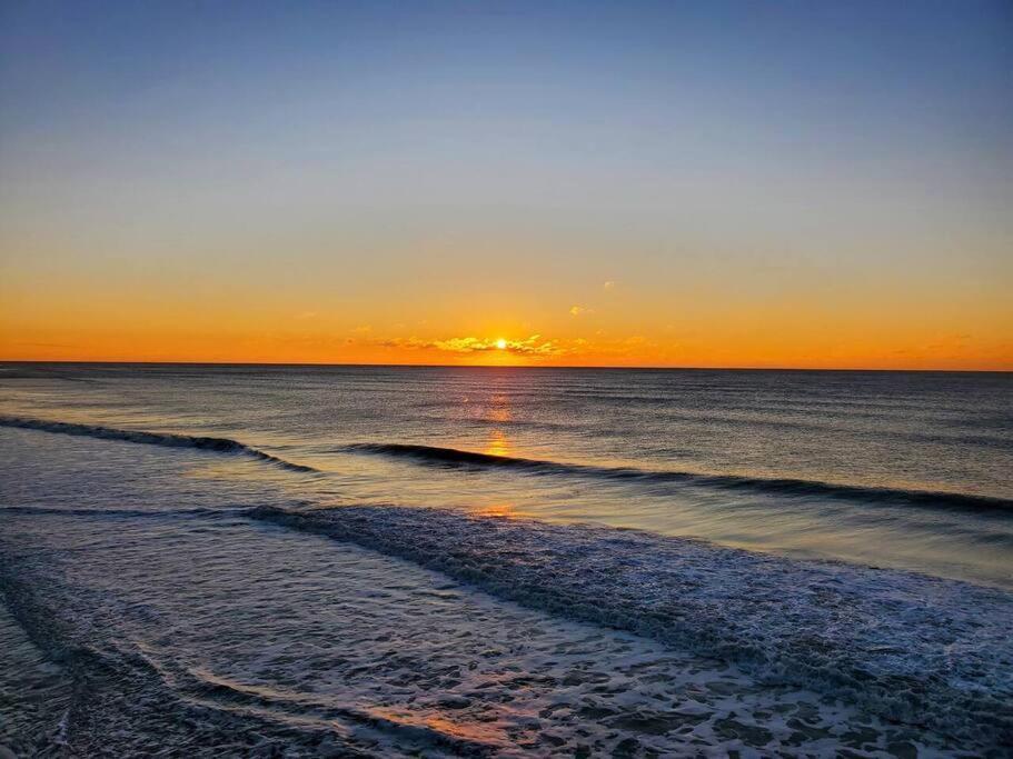 Beachfront Views! Sacred Sand II In Ntb North Topsail Beach Eksteriør bilde